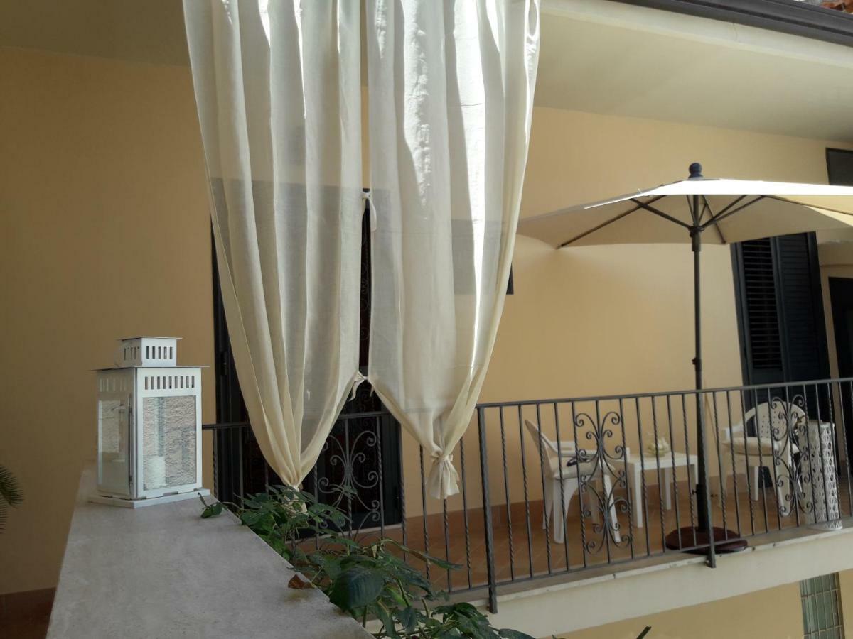 Residenza D'Epoca B&B Celeste Caserta Eksteriør billede